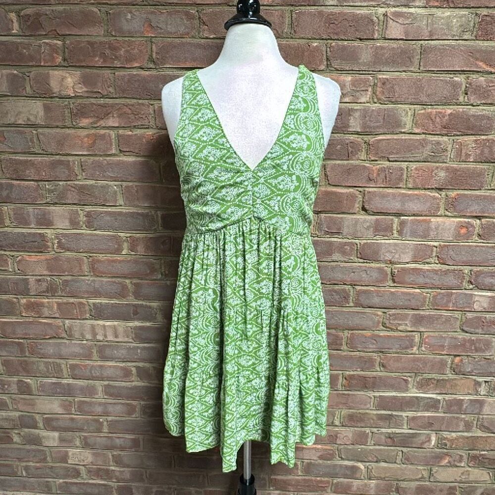Sincerely Jules Women’s Green Floral Sleeveless Deep V Dress Sz Large
